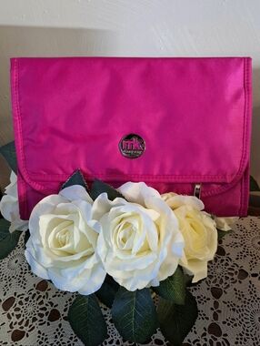 Mary Kay Hot Pink "Maruka" Hanging Cosmetic Travel Bag, NWOT